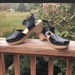Jolimall Swedish style clogs; NWOT